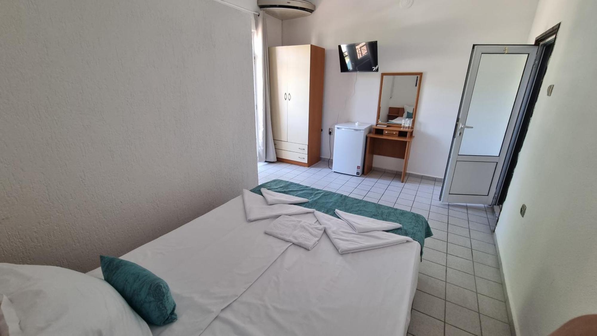 Къща За Гости Пиргос Burgas Extérieur photo