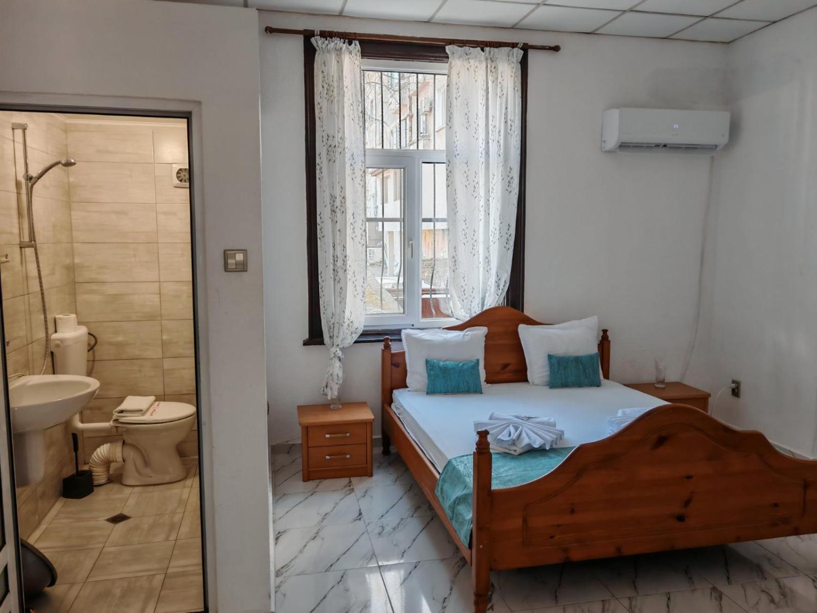 Къща За Гости Пиргос Burgas Extérieur photo