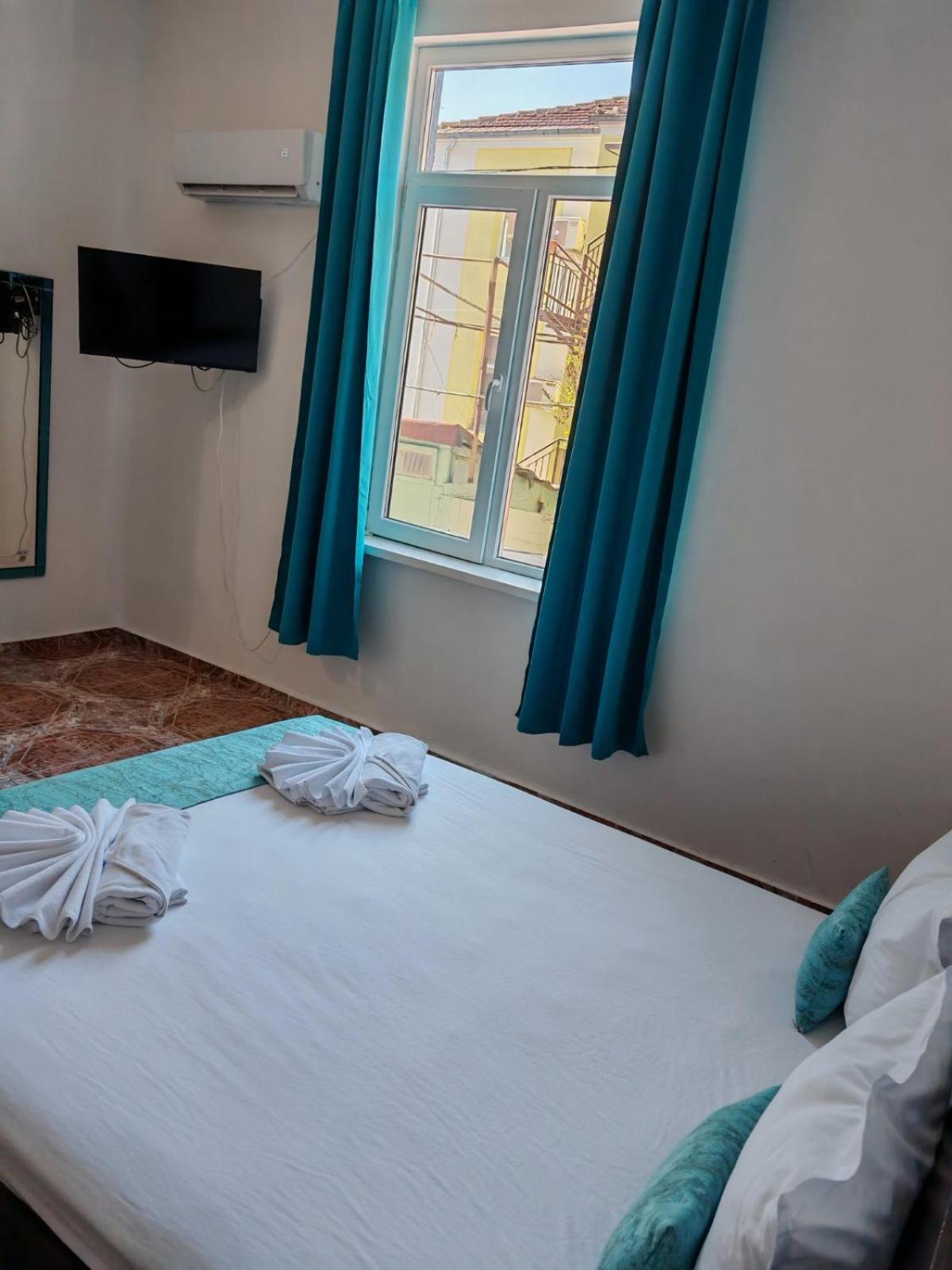 Къща За Гости Пиргос Burgas Extérieur photo