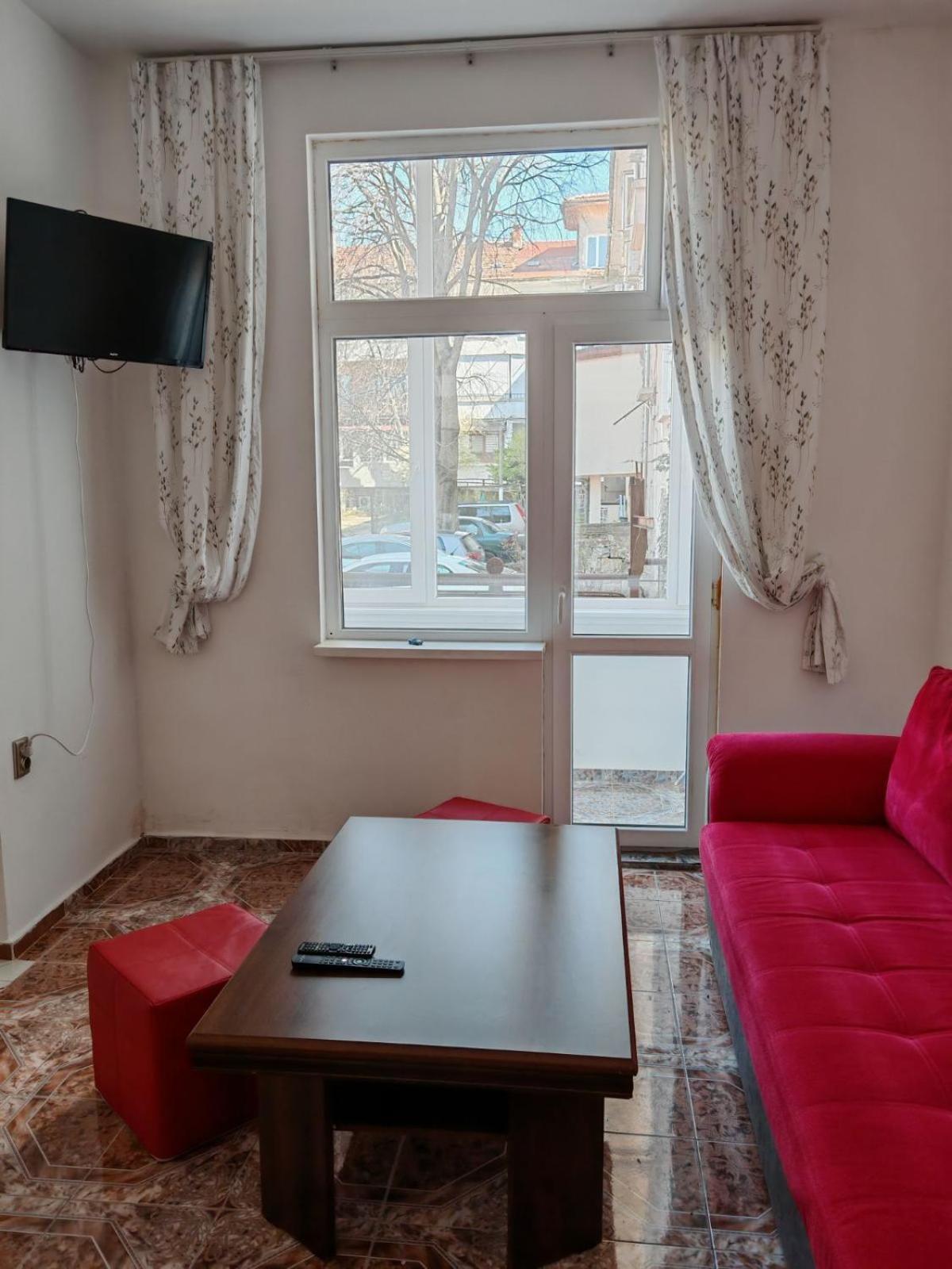 Къща За Гости Пиргос Burgas Extérieur photo