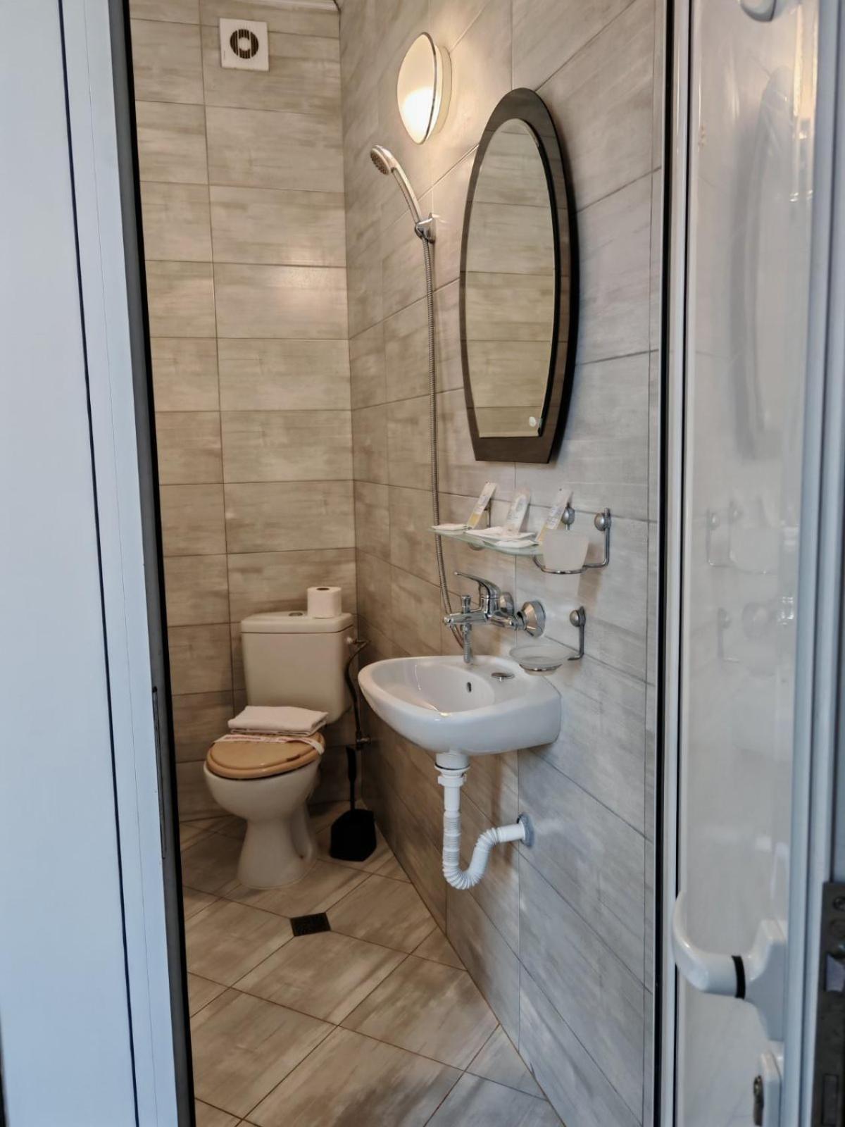 Къща За Гости Пиргос Burgas Extérieur photo